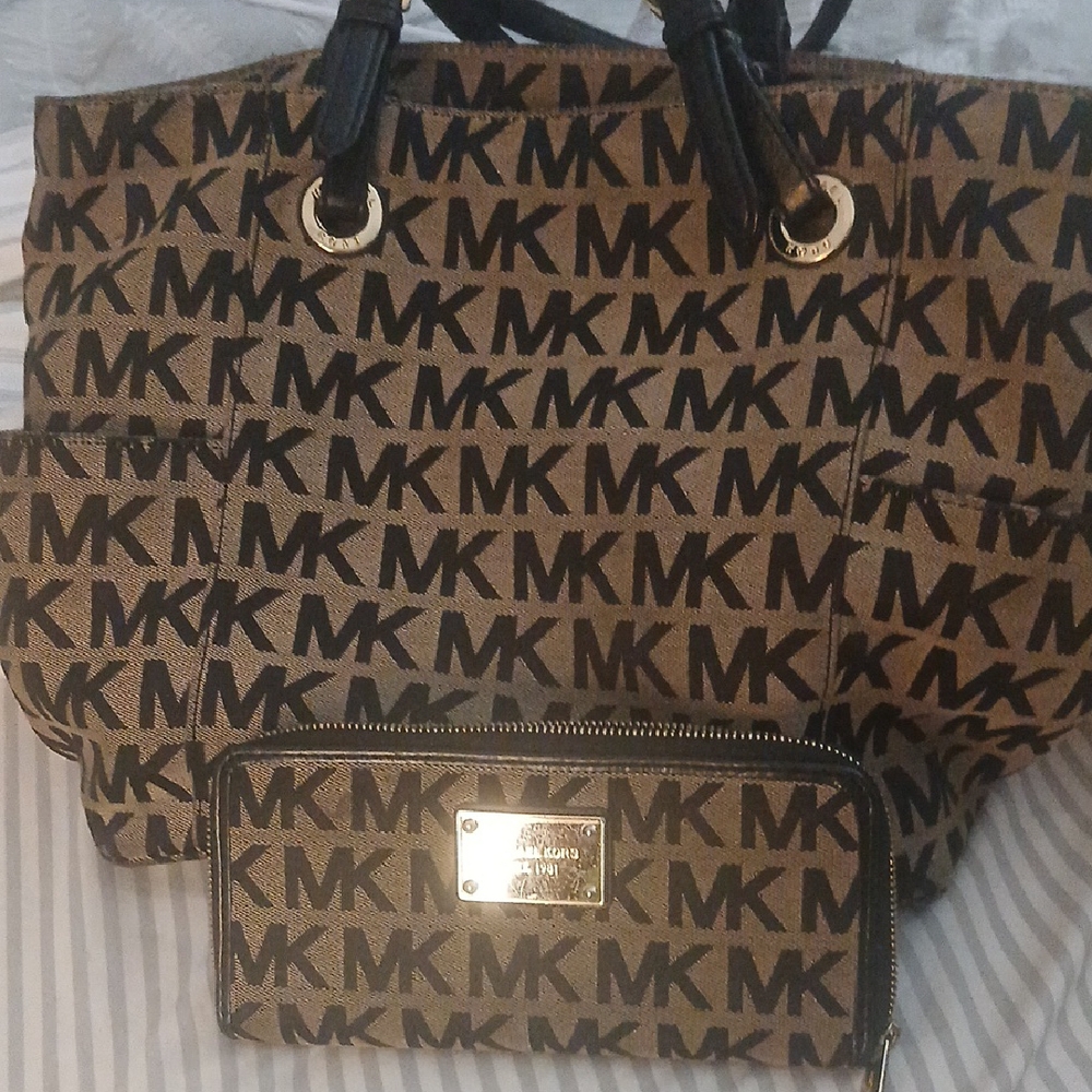 Michael Kors Brown and Black Tote Bag